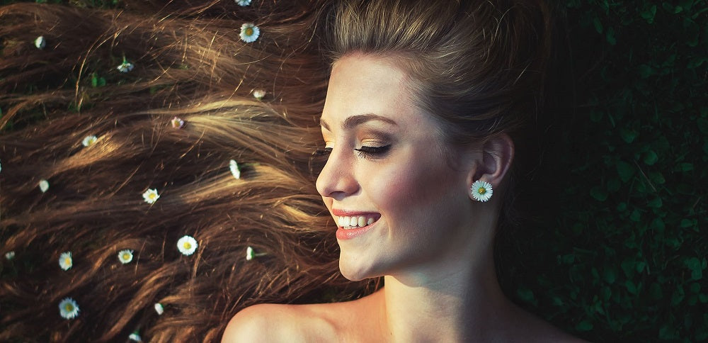 💄 How to Prevent Your Makeup from Clustering in Pores or Wrinkles